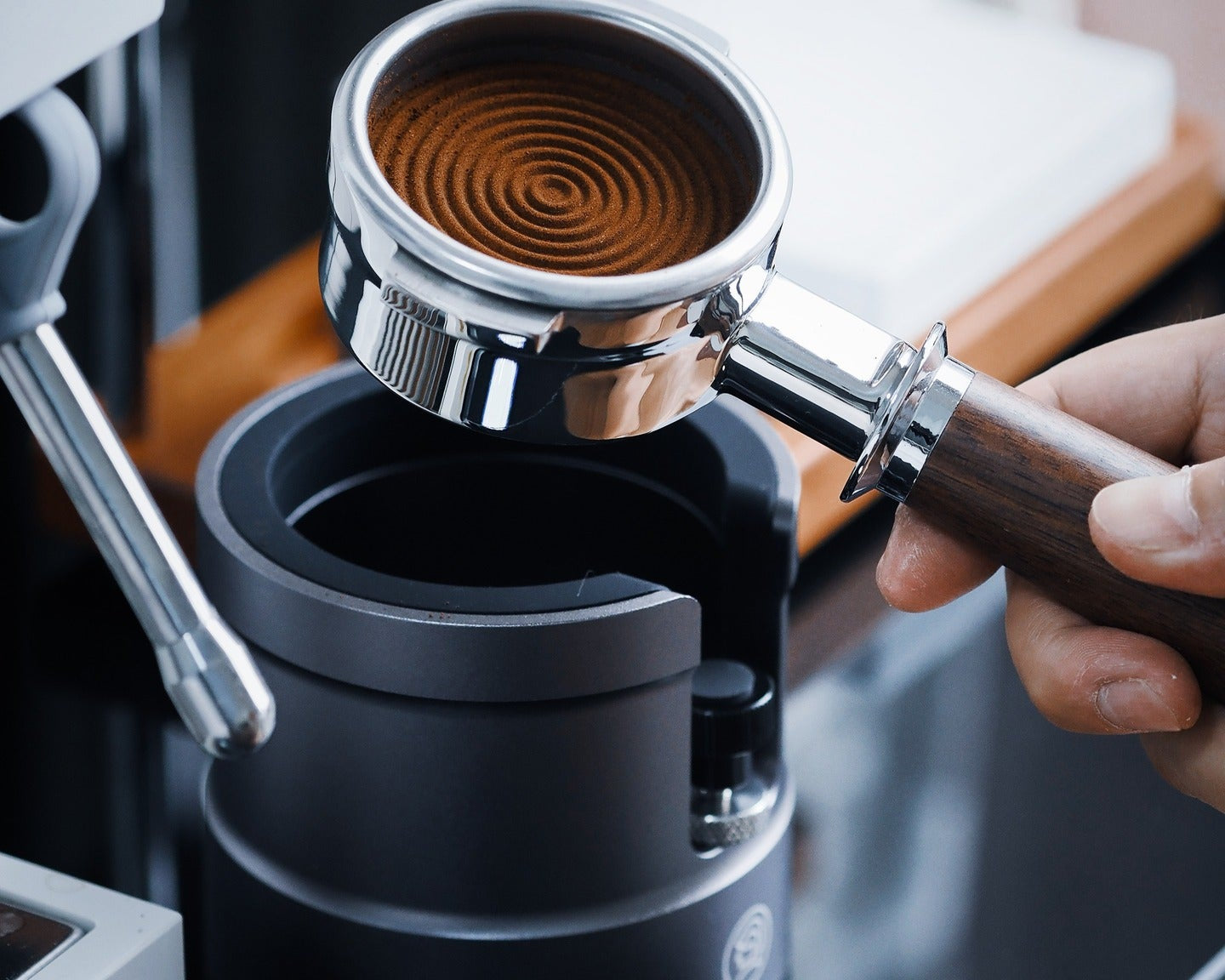 Do Different Tamper Base Textures Really Matter?