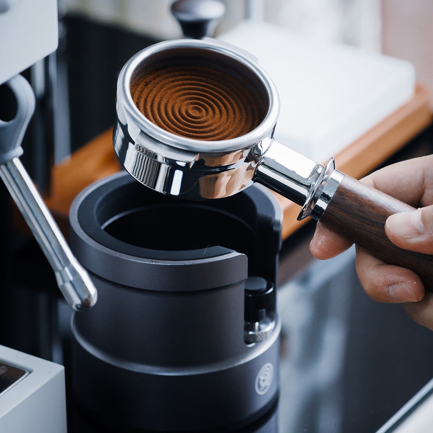 Do Different Tamper Base Textures Really Matter?