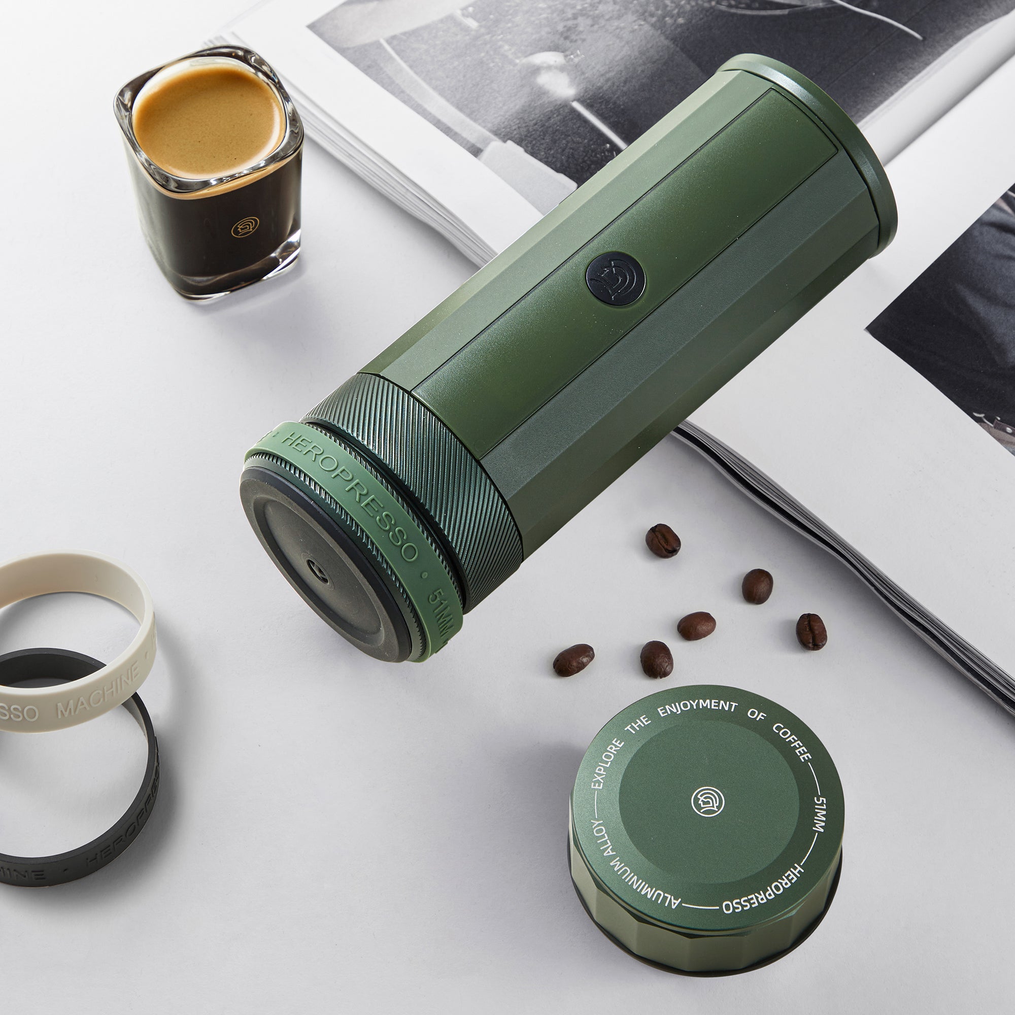 zeroHero Portable Espresso Machine (Avocado Green)